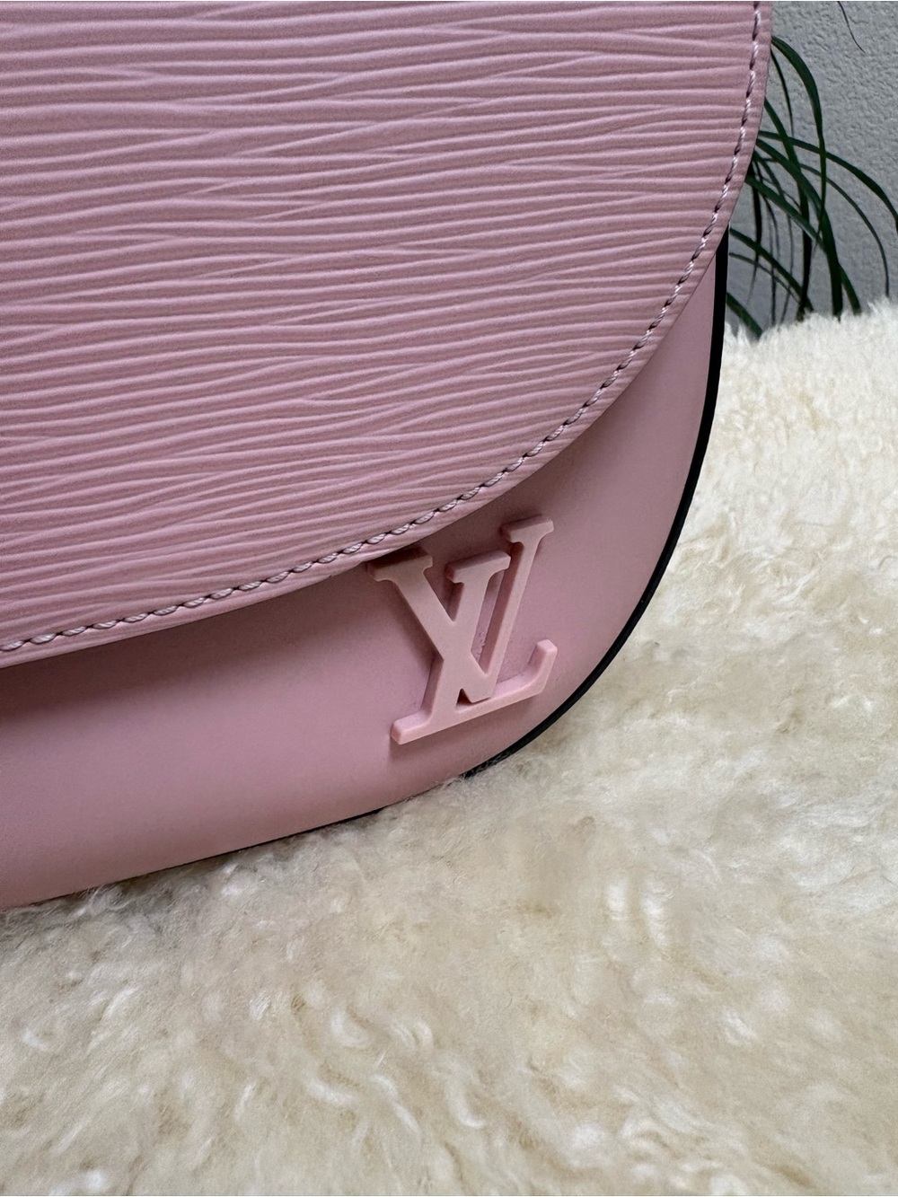 LOUIS VUITTON Epi Luna Rose Ballerine *EUC - Picture 4 of 14